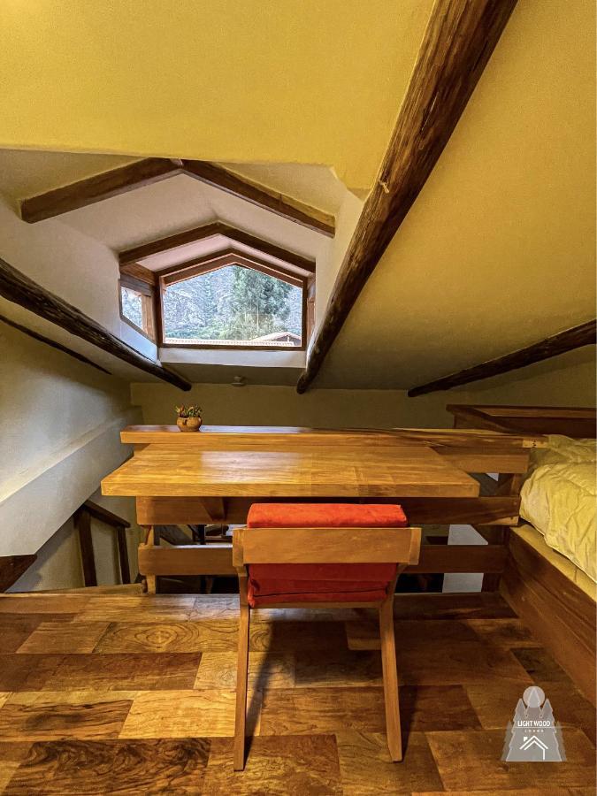 Light Wood Hotel Calca Екстериор снимка