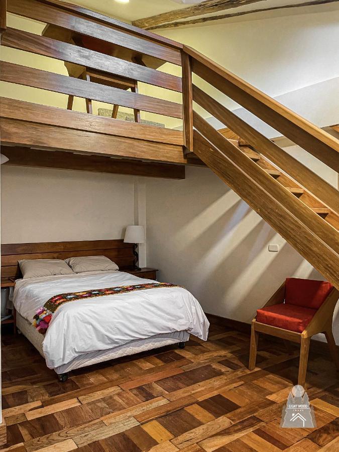 Light Wood Hotel Calca Екстериор снимка