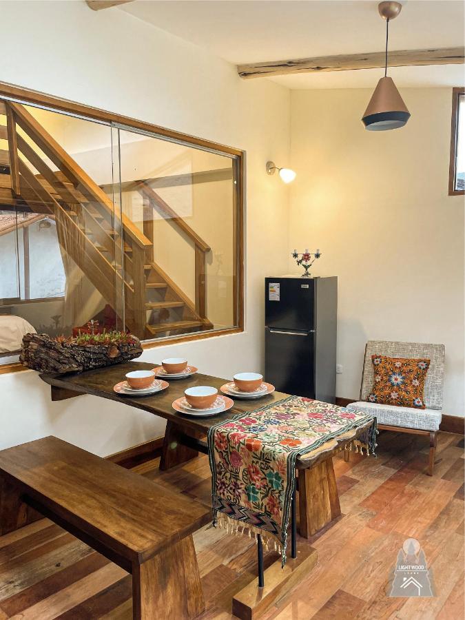 Light Wood Hotel Calca Екстериор снимка