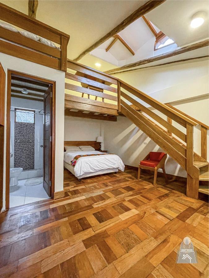 Light Wood Hotel Calca Екстериор снимка